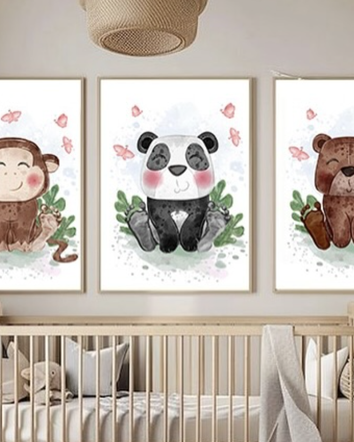 Картини с отпечатъци за детска стая